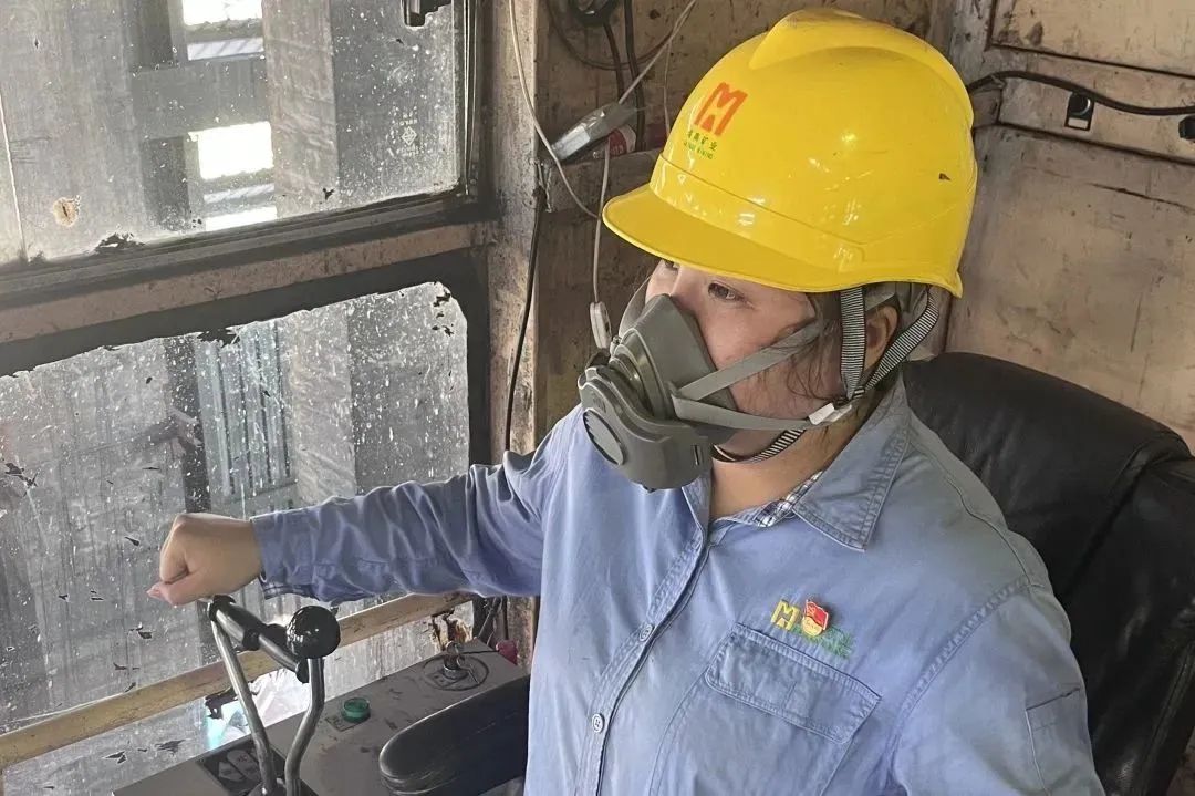 致敬“她”力量 海南礦業(yè)開(kāi)展“國(guó)際婦女節(jié)”系列活動(dòng)4_20240309154117.jpg