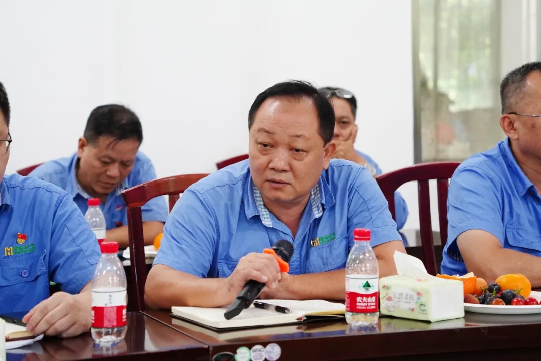 海南礦業(yè)召開“七一”座談會(huì)13.jpg