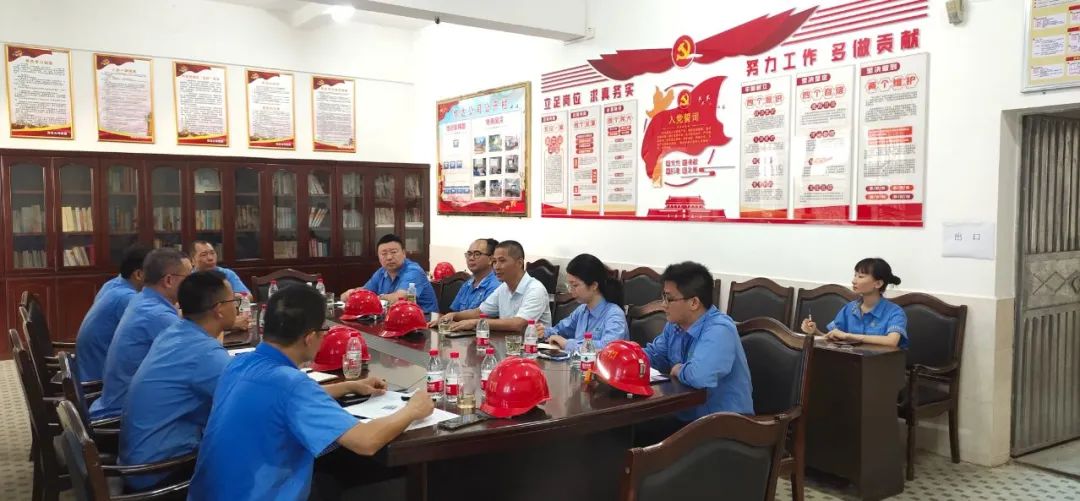 海南礦業(yè)黨委副書記許達全深入聯(lián)系點調(diào)研重點事項落實情況